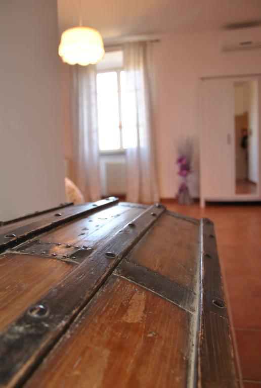 Отель Casale Appio Рим Экстерьер фото